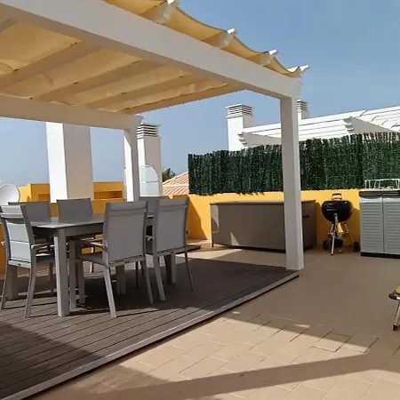 아파트 Royal Golf By Amandio Batista 카바나스데타비라