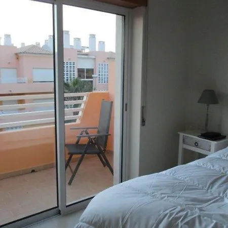 아파트 Royal Golf By Amandio Batista 카바나스데타비라